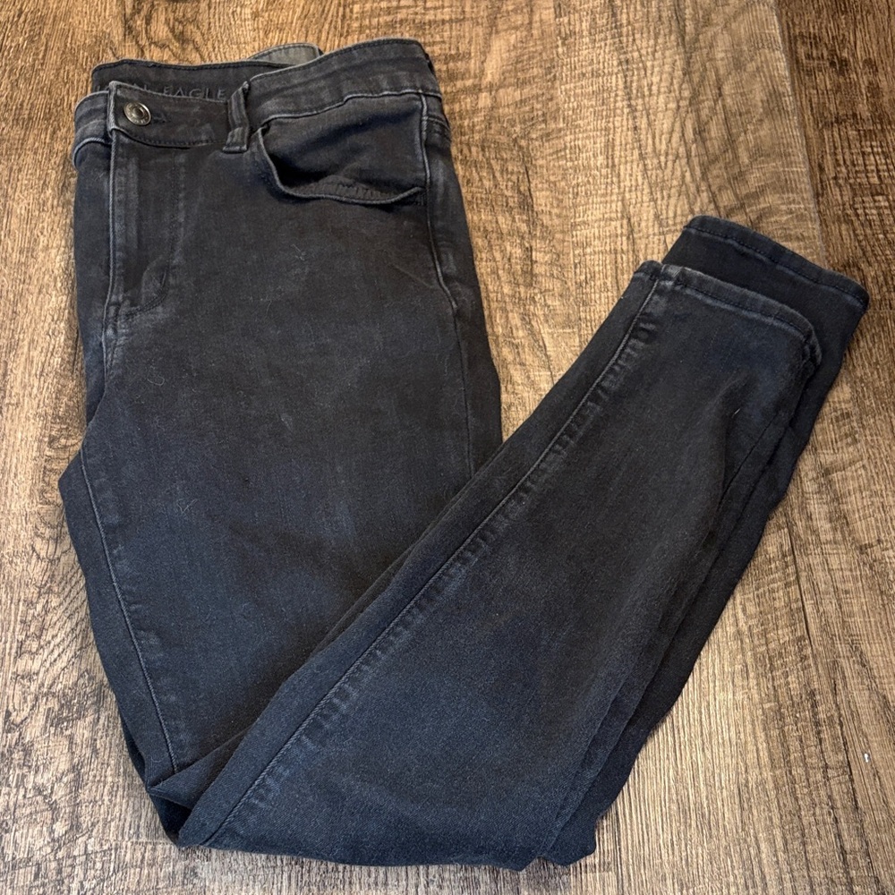 American Eagle Outfitters Women’s Skinny Jeans in Washed Black Jeggings